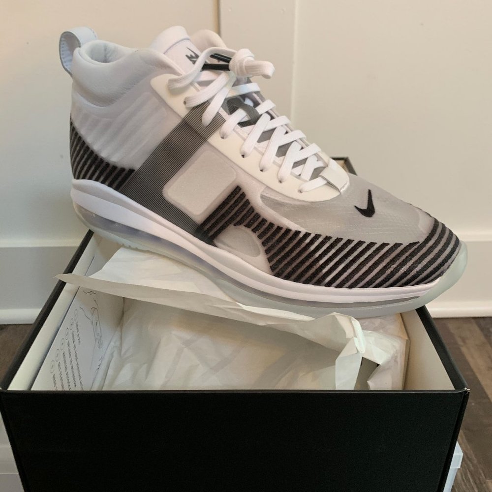 ❌SOLD❌🔥BRAND NEW🔥 Nike LeBron John Elliott White